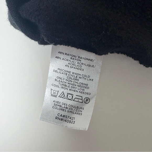 Women’s Lou & Grey Black Modern Tee Dress Petite Small SP NWOT - Picture 4 of 4